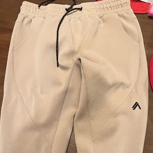 Alphalete Athletics joggers, ELMTS Cuffed Jogger - Tan XL